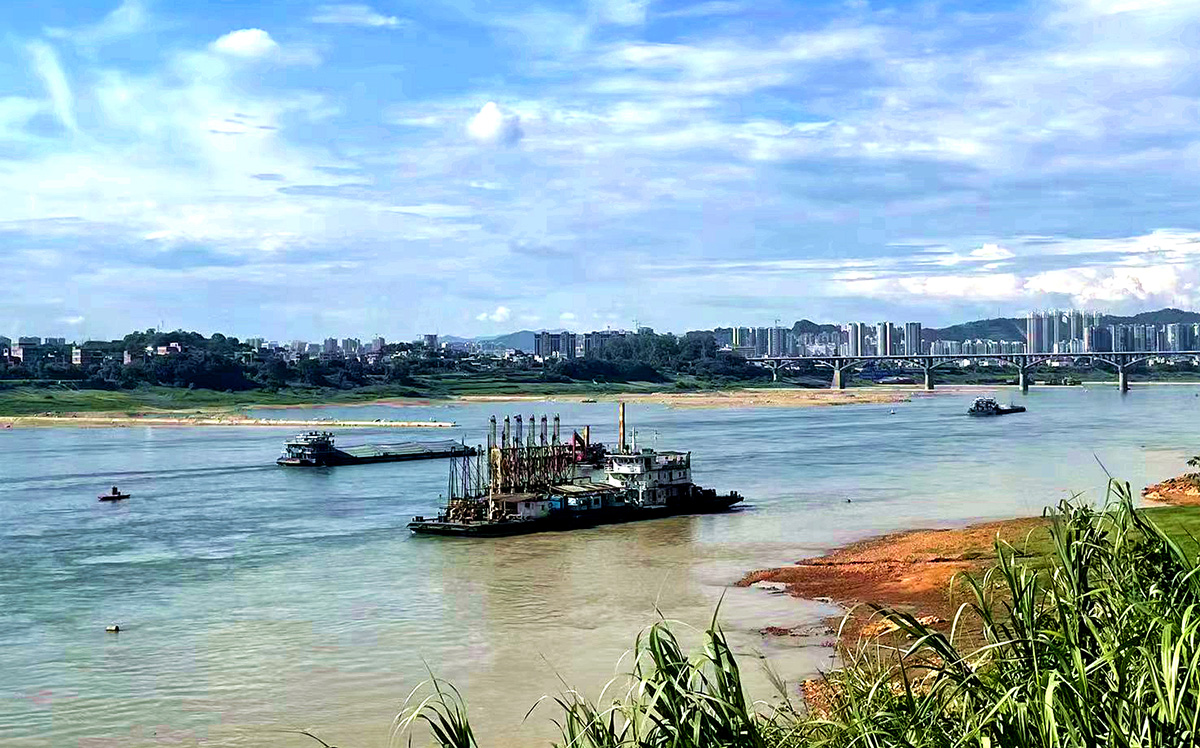 西江航運干線(xiàn)貴港至梧州3000噸級航道工程(在建).jpg